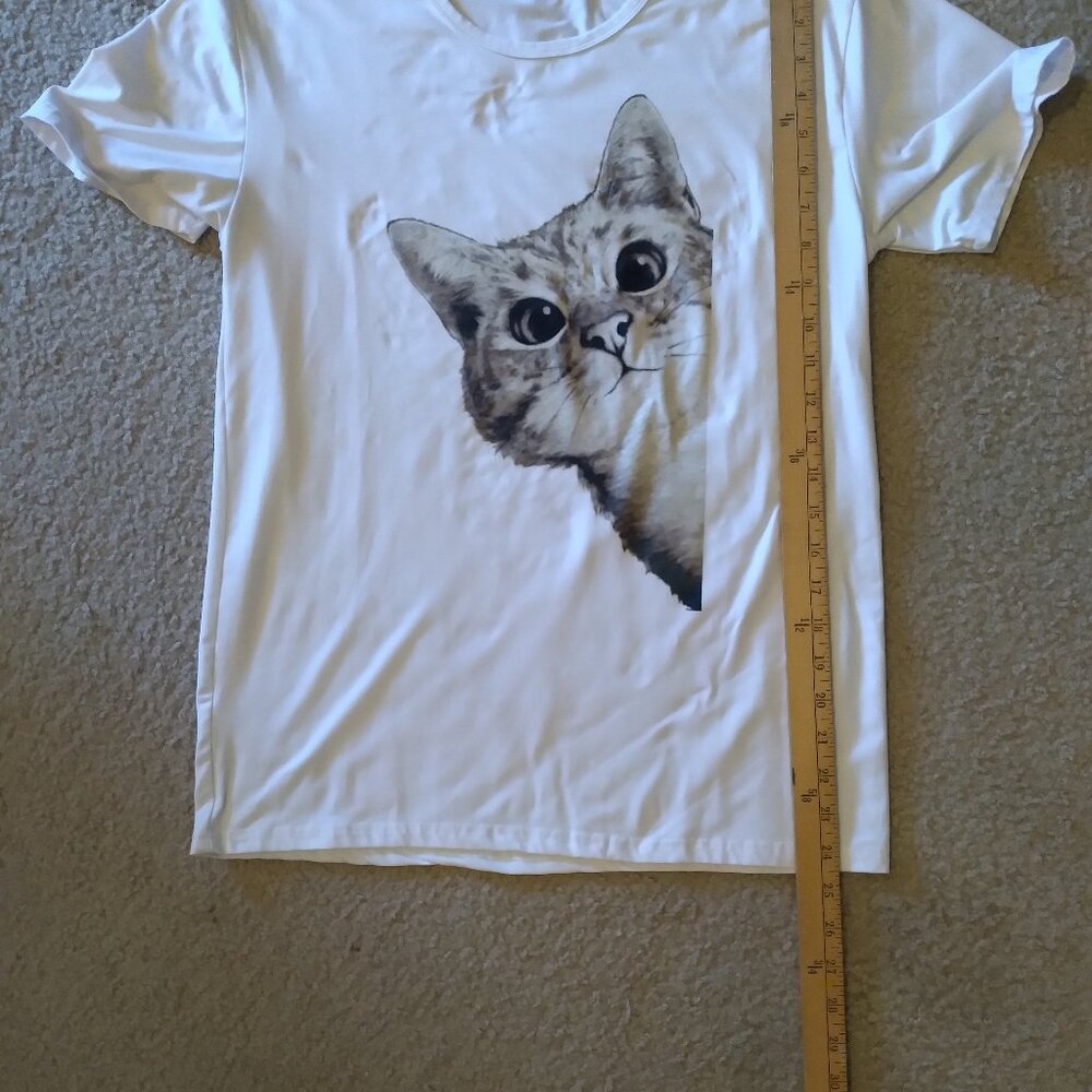 Cat T-Shirt - Peek-a-Boo